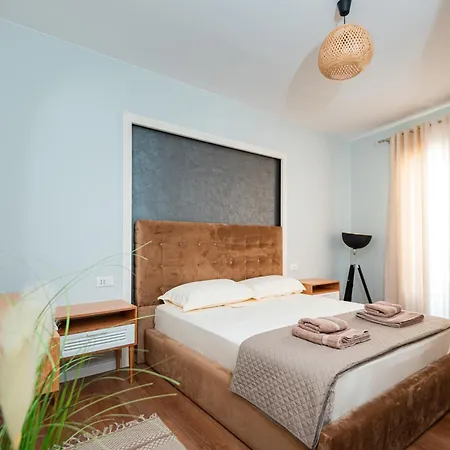 Vivi's Seaside Апартаменты