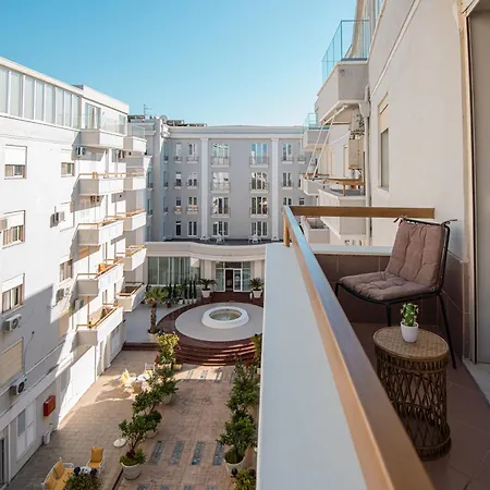 Vivi's Seaside Апартаменты Дуррес