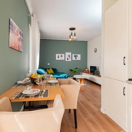 Vivi's Seaside Апартаменты Дуррес