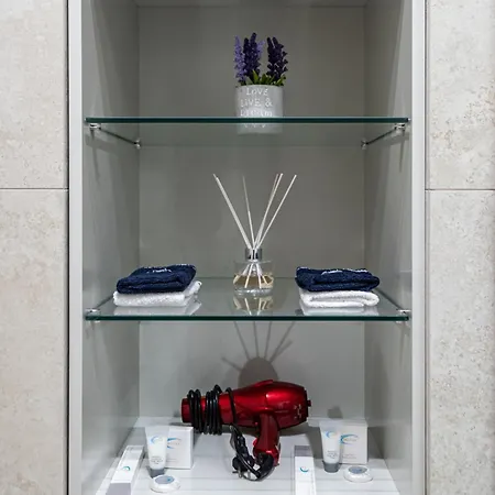 Апартаменты Vivi's Seaside *